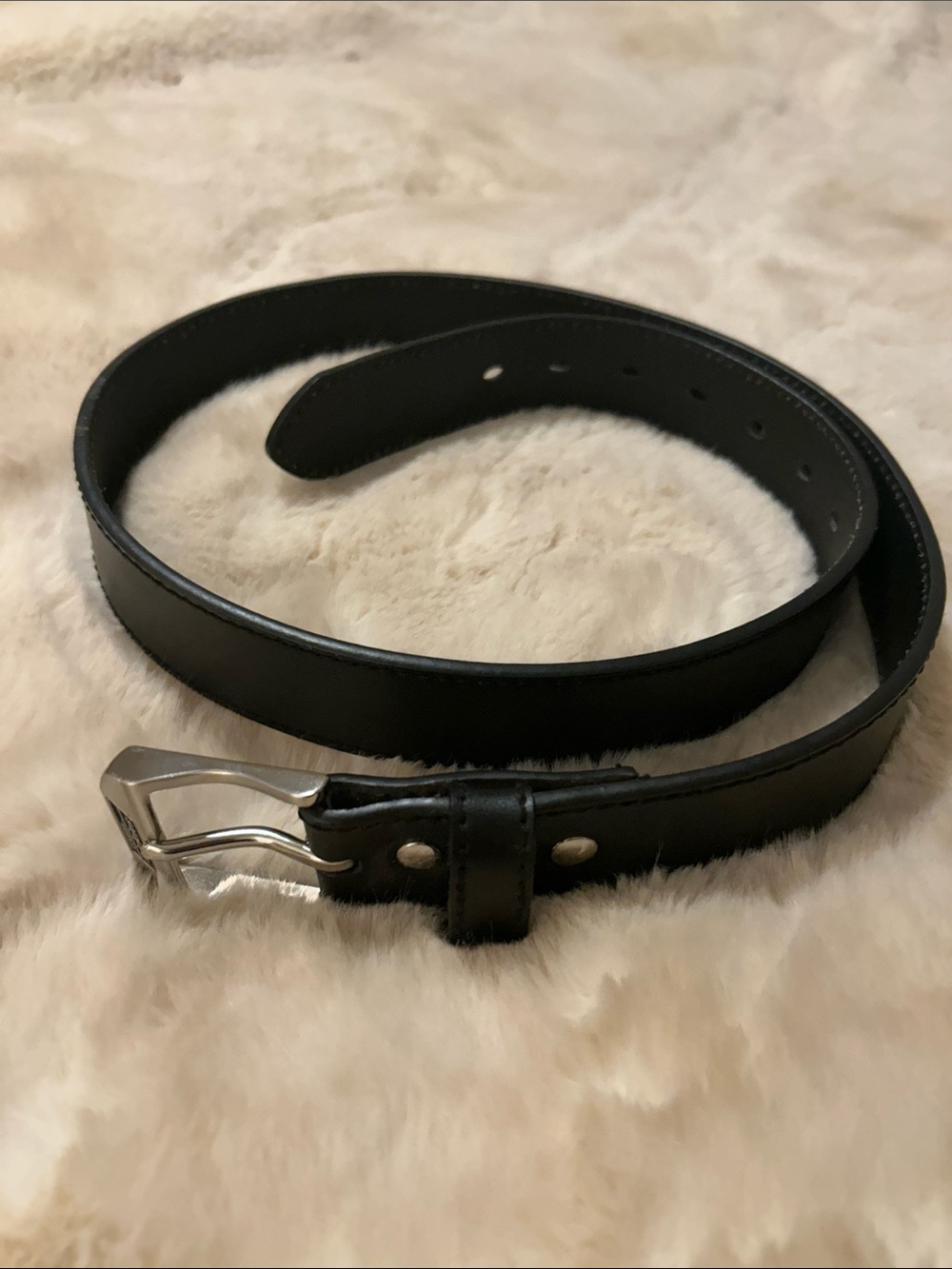 Black Leather Men's Belt - Classic Dress Belt. 38. Like new